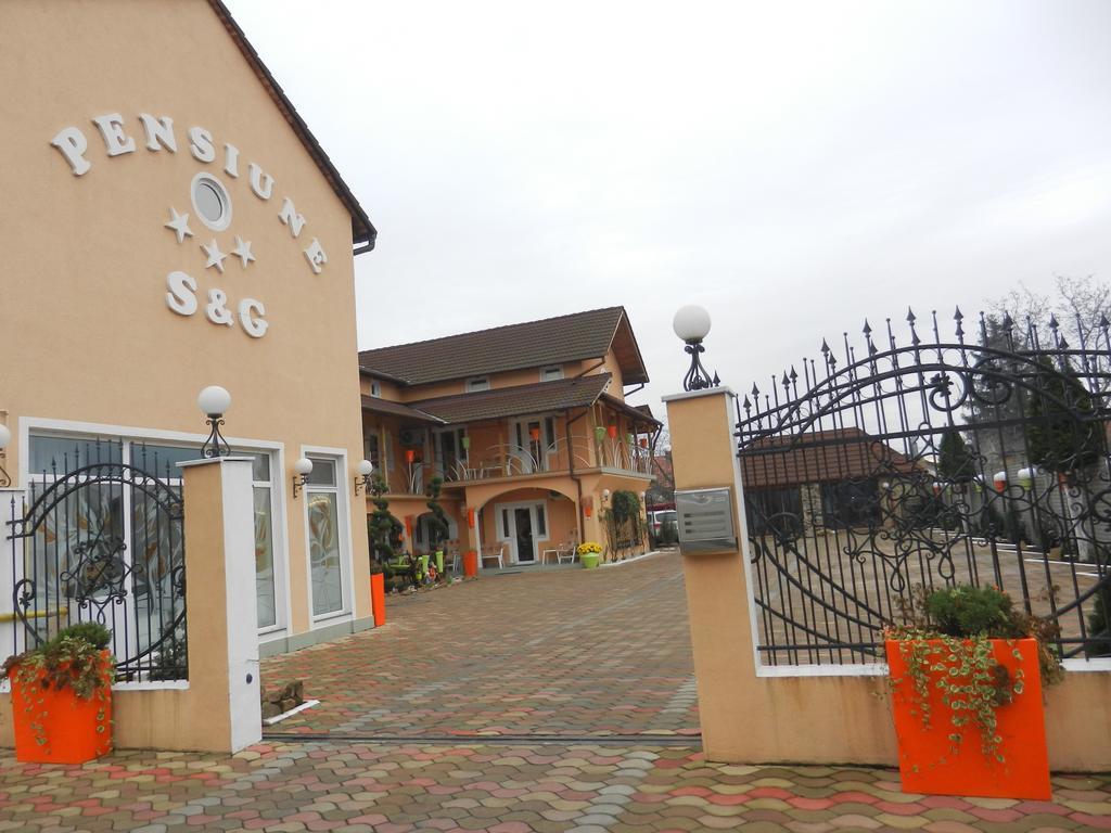 Pensiunea Sergiu & Geanina Arad Exterior foto